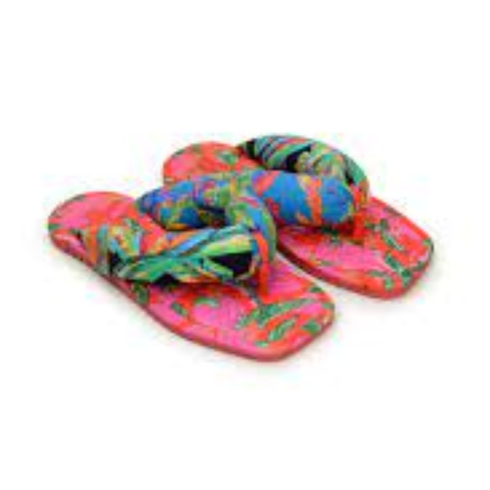 Farm Rio Multi Scarf Puffy Flip Flop Size 10 - New